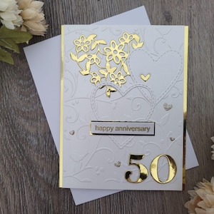 Carte d'anniversaire de mariage dorée, carte d'anniversaire de mariage faite main 50e, carte d'anniversaire importante, carte d'anniversaire d'or personnalisée