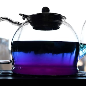 Elixir of Alchemy | Dungeons and Dragons inspired color changing tea | Butterfly Pea flower