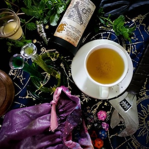 Tinkerer's Magical Infusion | Artificer D&D inspired green tea blend | Dungeons and Dragons gift