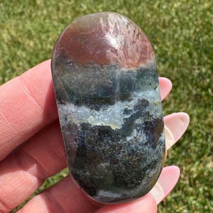 Moss Agate Palm Stone 2”