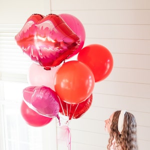 DIY Valentine&#39;s Day Bouquet - Latex Balloons, Mylar Balloons, Heart Balloons, Lip Balloons