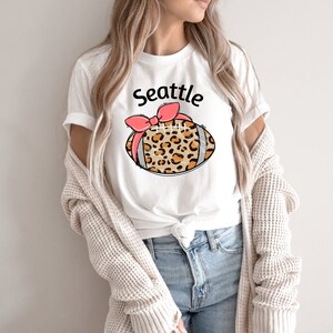 Seattle Football Shirt Game Day Shirt Cheetah Print Game Day Vibes Womens Football Shirt Womens Football Tee Zondag Voetbal Tee