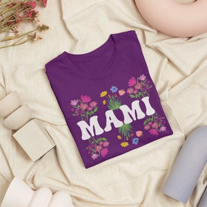 Mami T-shirts, Spanish Mom T-shirts, Mother&#39;s Day Shirts, Trendy Mom Shirts, Regalos Para Mamá, Best Mom Shirts, Día de la Madre Camisas