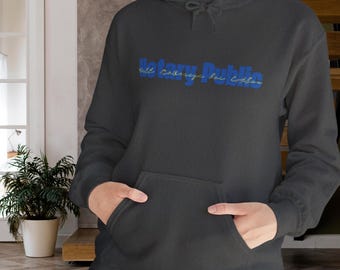 Notaris met hoodie, notarieel werk voor een kop koffie.