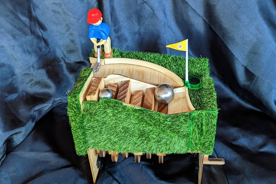 Desk Golf Automaton Moving Golf Diorama Micro Golf Course Putting