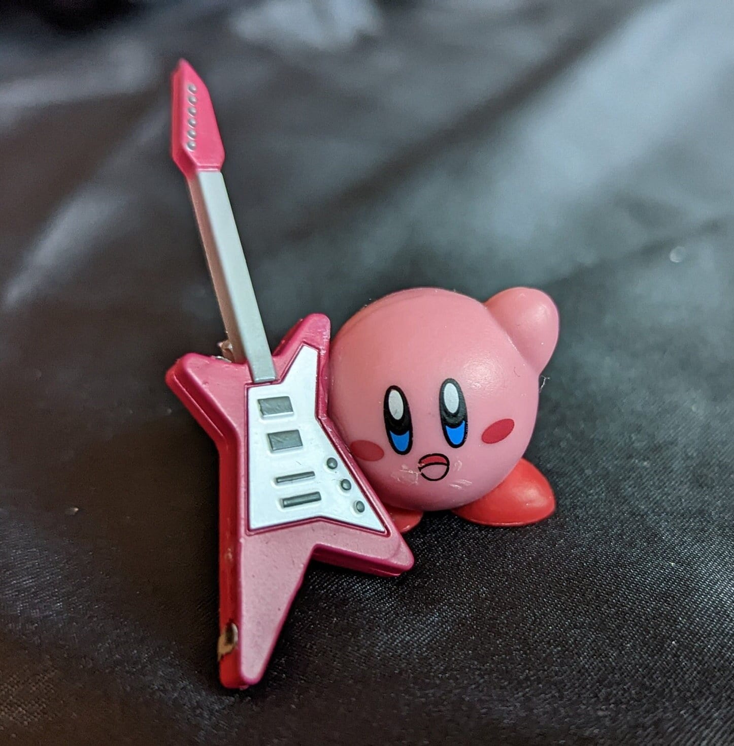 ローファー　トイレ　盗撮 Kirby Rock Guitarist! - Musician Gift - Kirby Figure - Model - Diorama -  Electric Guitar - Rock Star - Band - Dream Land Rockout - Charm - Etsy 日本