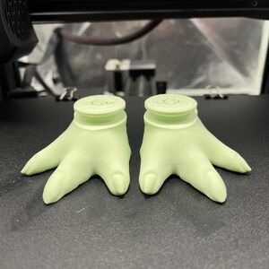 3D-printade fötter till 28 cm stora Mattel Grogu (aka: Barnet) eller Baby Yoda plyschdockor. bild 4