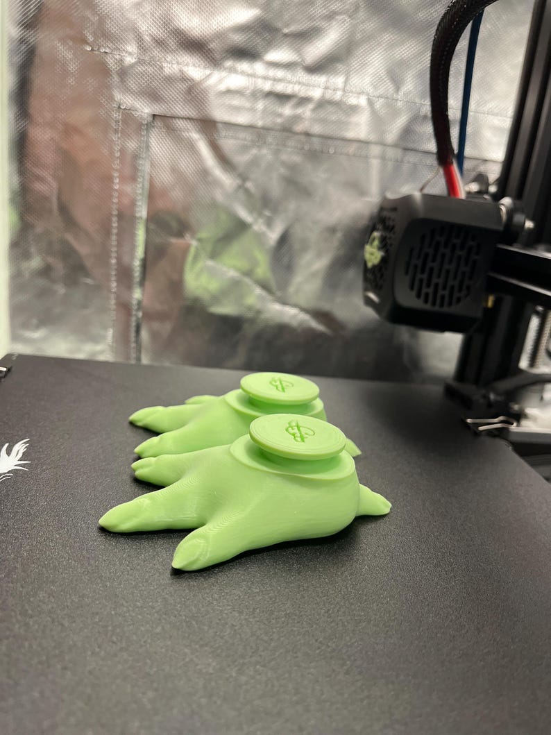 3D-printade fötter till 28 cm stora Mattel Grogu (aka: Barnet) eller Baby Yoda plyschdockor. bild 3