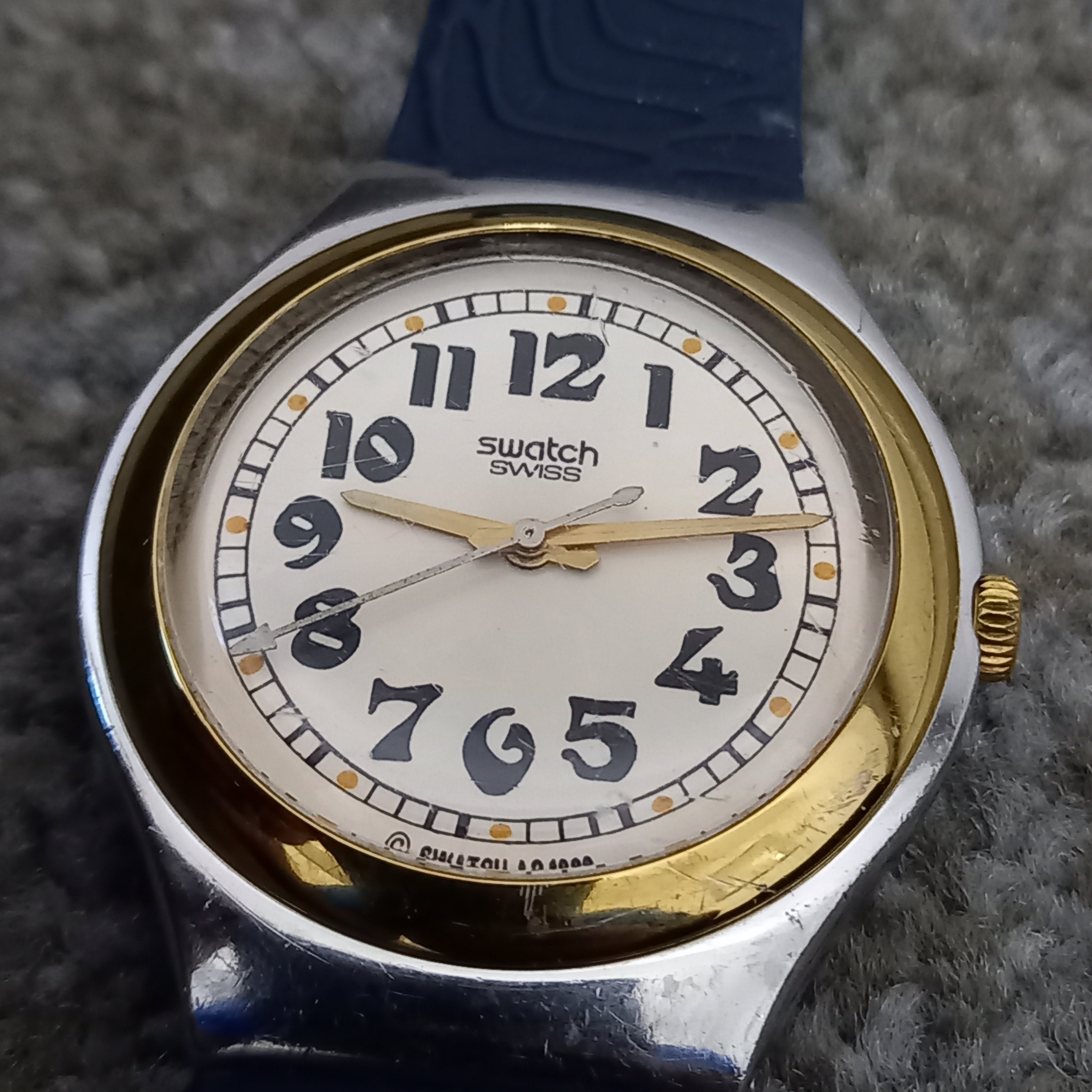 Swatch Irony Big Red Jack YGS100 1994 Vintage Watch With Stripe Band NOT WORKING Swatch Irony Big BACKWARD YGS401 (1995) - new in box main image 3