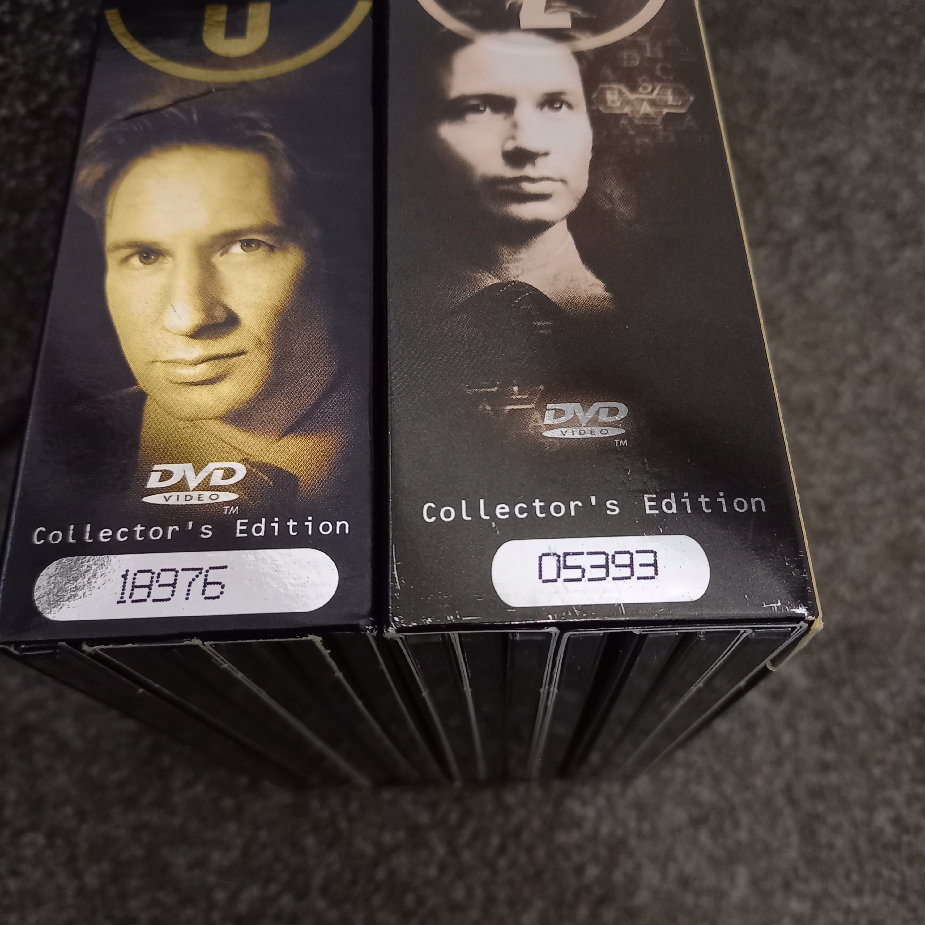 SALE ! X-files Complete Season 2&6 Dvd Collectors Edition Box Set