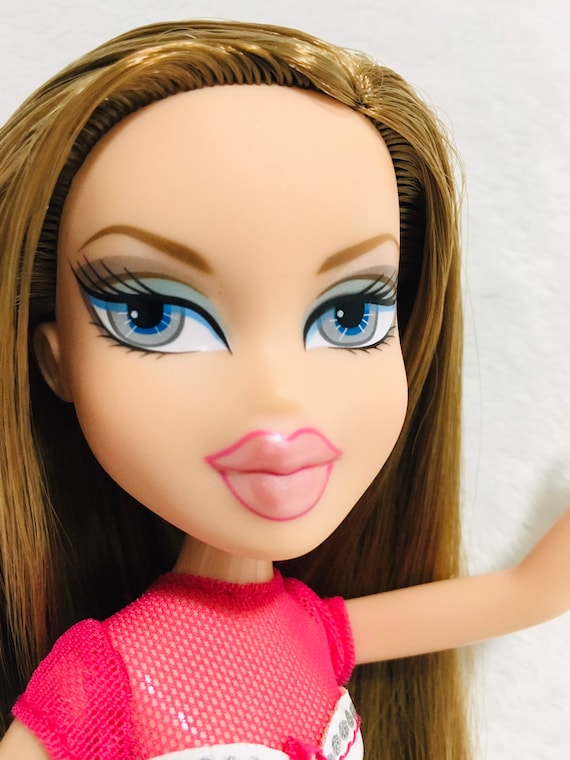 ブラッツファッションスタイリスト リア - Etsy 日本