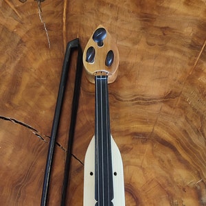 Handmade Pontiaki Lyra: Greek Fiddle, Spruce Top