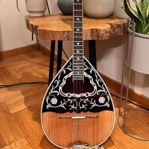 Handmade 8-String Greek Bouzouki: Professional Quality with Vine Inlay