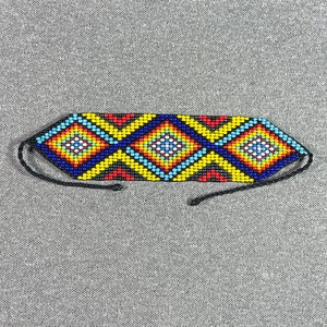 Embera Chami beaded Bracelet hand-woven by women of the Colombian indigenous tribe 3034