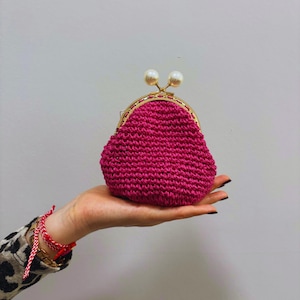 Fait main 100 %, Portefeuille rose, Portefeuille en paille, Portefeuille en fibres naturelles, Portefeuille bohème, Portefeuille respectueux de l'environnement, Cadeau pour les amoureux de la nature, Portefeuille fait main