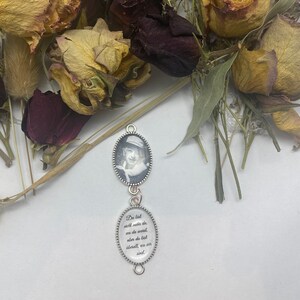 Memorial commemorative pendant for the bridal bouquet oval in silver