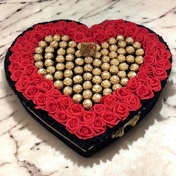 Süßigkeiten Herz Rosen Box Torte perfektes Geschenk Romantisch Schokolade Geburtstag Muttertag Rocher Ferrero Liebe Hochzeit