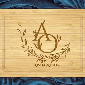 Gift for Anniversary, Custom Names on Cutting Board, Laser Engraved Cutting Board, Gift for Couple, Personalized Gift for Wedding, Mom Gift