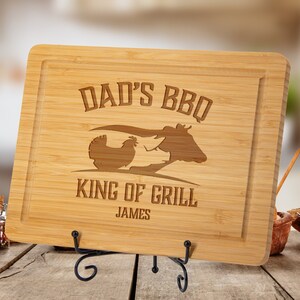 Dads BBQ Cutting Board, King of The Grill Serving Board, Custom Steak Board, Engraved Grilling Board, Dad Barbecue Board, Grilling gift