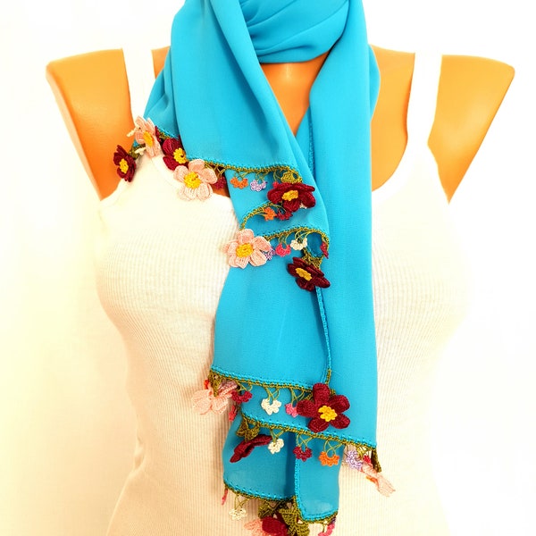 Rosa und rote Blume bestickt Viking Blue quadratischer Schal, Maya Blau Accessoire häkeln Lariat Schal Foulard mit Blumen, Blumen Schal, Halstuch