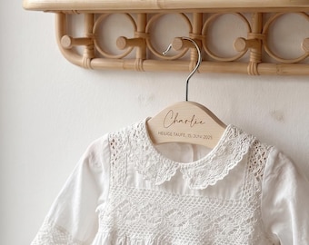 Personalisierter Kleiderbügel Holz, Kinder Bügel mit Namen, Kinderzimmer Schrank Deko, Taufe Geschenk, Kleinkind Kleiderbügel