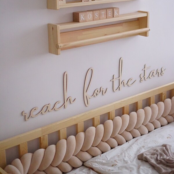 Reach for the stars Schriftzug, Wanddekko, Babyzimmer Deko aus Holz, Kinderzimmer, wall decoration, baby, Nursery, Babyroom, Kids room