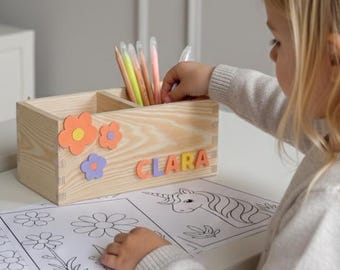 Personalisierter Stiftehalter Holz Schreibtisch Organizer mit Namen, Gravur Stiftebecher zur Einschulung, Geschenk für Schulkinder