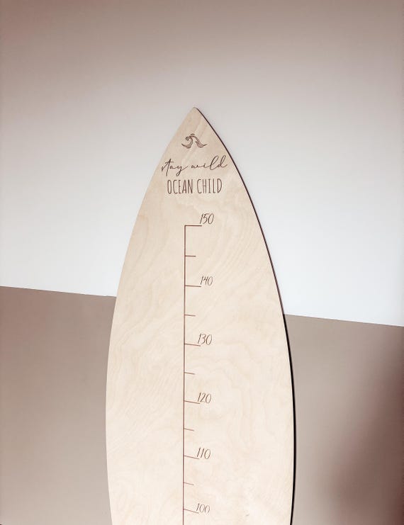 Höhenmessung hölzern Surfbrett, Surfboard, mit Namen personalisiert, Kidsroom, Kinderzimmer, Growth chart with name, Stay wild ocean child