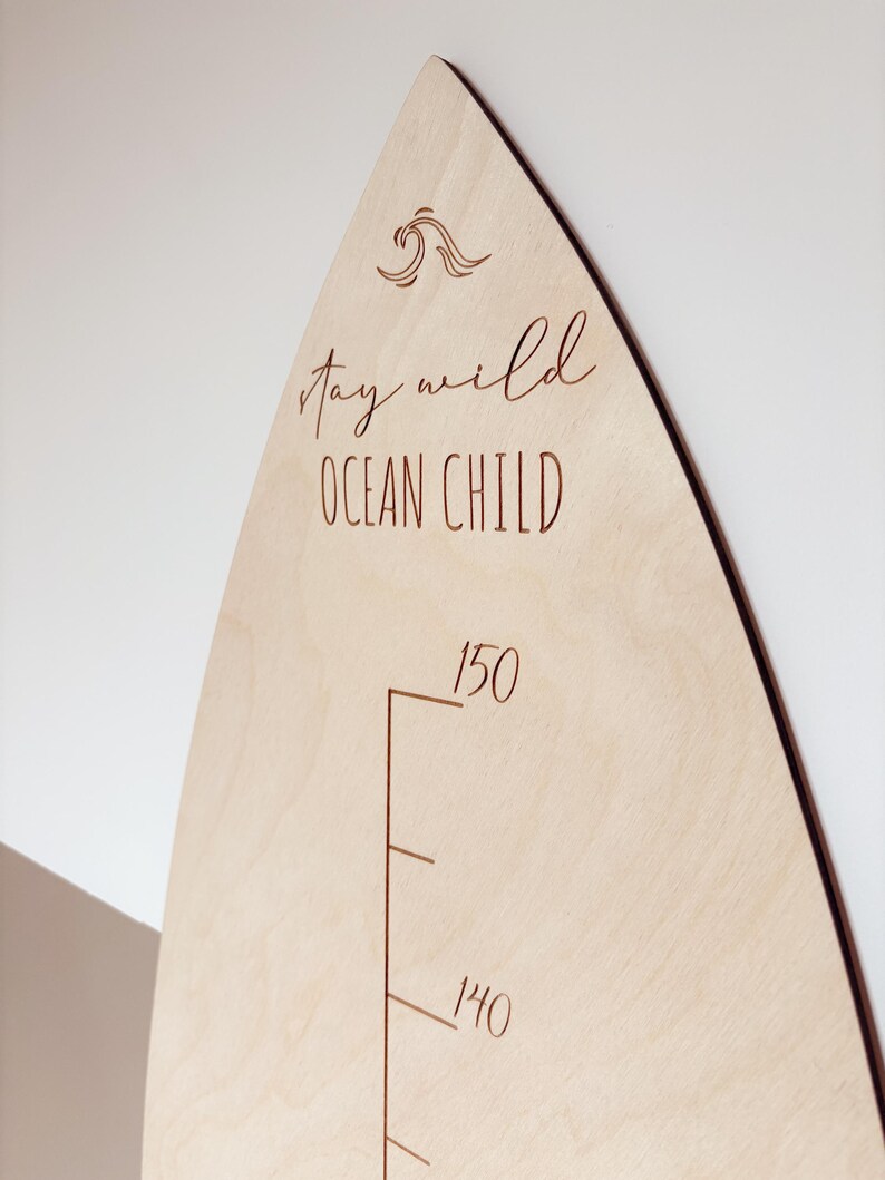 Höhenmessung hölzern Surfbrett, Surfboard, mit Namen personalisiert, Kidsroom, Kinderzimmer, Growth chart with name, Stay wild ocean child image 7