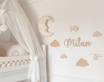 Personalisiertes Namensschild aus Holz mit Flugzeugen & Wolken, Kinderzimmer Deko, Personalisierter Namenszug, Babyname für die Wand
