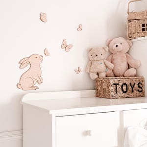 Hase mit Schmetterlingen, Babyzimmer Wanddeko, Schmetterlinge, Wall Decoration, Bunny with butterflies, Nursery Wall Art, Kinderzimmer image 2
