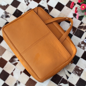 Sac pour ordinateur portable en cuir véritable, compartiment pour ordinateur portable 14 pouces, couleur beige, bandoulière amovible et réglable, cadeaux pour hommes pour Noël