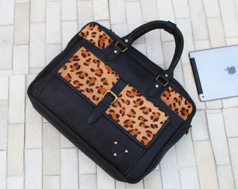 Laptopväska i äkta läder: Svart med leopardmönster, 14-tums fack