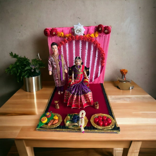 Decorative theme doll set