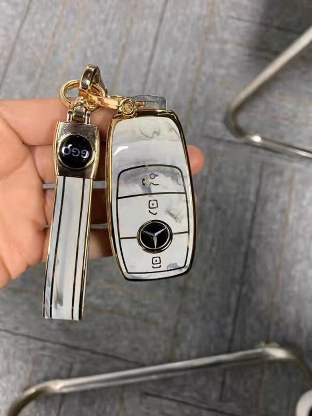 Mercedes key case - .de