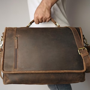 Personalized leather messenger bag Distressed leather messenger bag Crossbody laptop bag Men&#39;s leather briefcase Christmas gifts for him