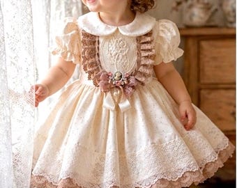 Vestido de lujo vintage para bebé niña, vestido de encaje de herencia, vestido de damita de honor, vestido para niña pequeña para ocasiones especiales, conjunto de alta costura hecho a mano.