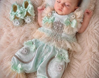 Conjunto de lujo para bebé niña en color menta, atuendo de herencia para recién nacida, conjunto de encaje vintage para bebé, ropa de alta costura para bebé niña, regalo hecho a mano para baby shower