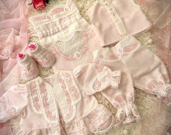Conjunto de encaje hecho a mano para recién nacida: conjunto de inspiración vintage para bebé niña