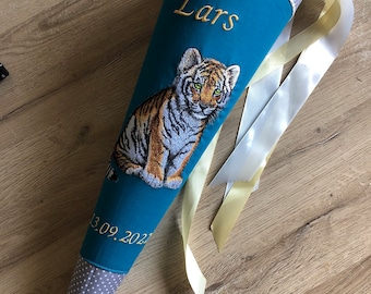 Schultüte, Zuckertüte aus Stoff,  Tiger mit Namen, Handmade