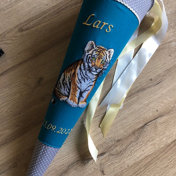 Schultüte, Zuckertüte aus Stoff,  Tiger mit Namen, Handmade