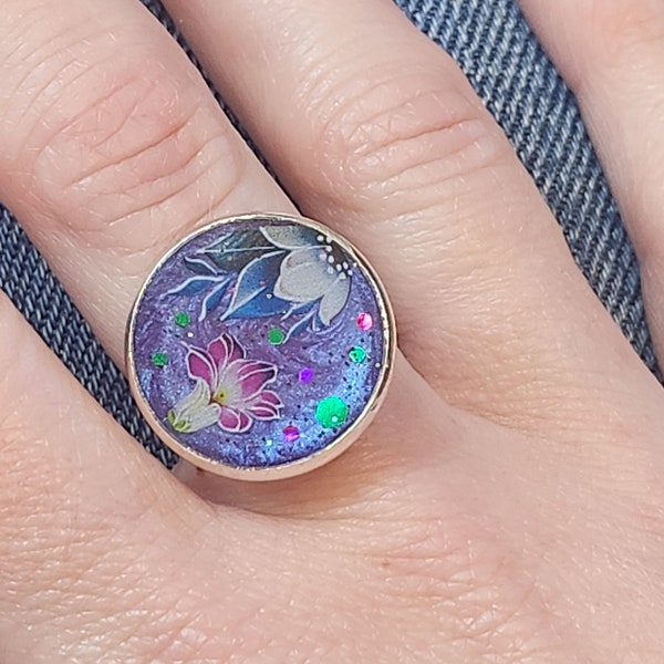 Bague en résine fleurs