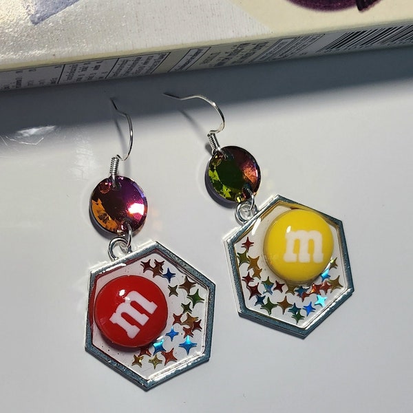 Boucles d'oreilles résine et M&M's