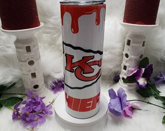 Kubek Kansas City Chiefs o pojemności 20 uncji: prezent dla fana NFL