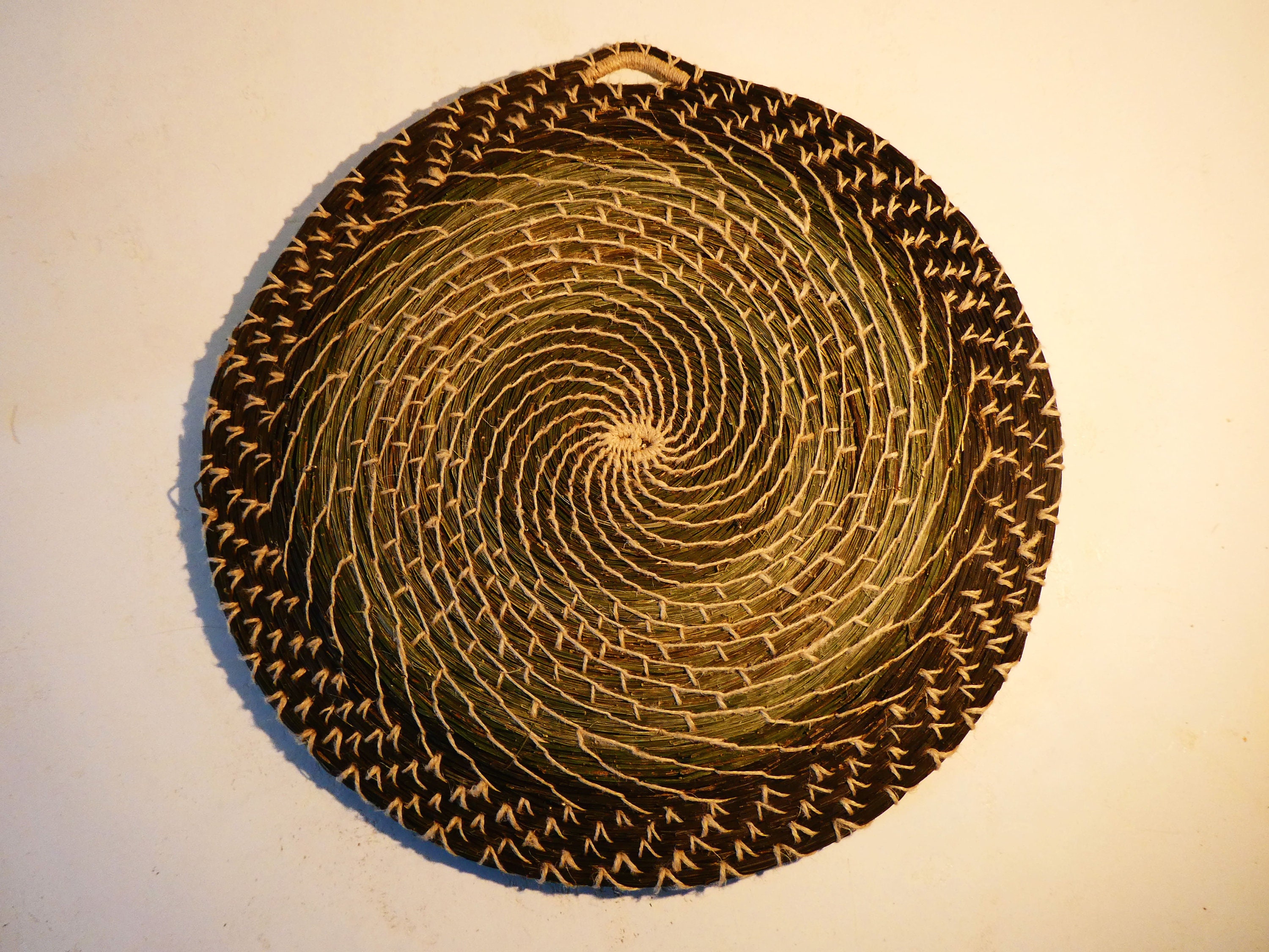 Décoration Murale en Vannerie Spiralée Cousue, Fabriquée Anjou, 100% Naturel