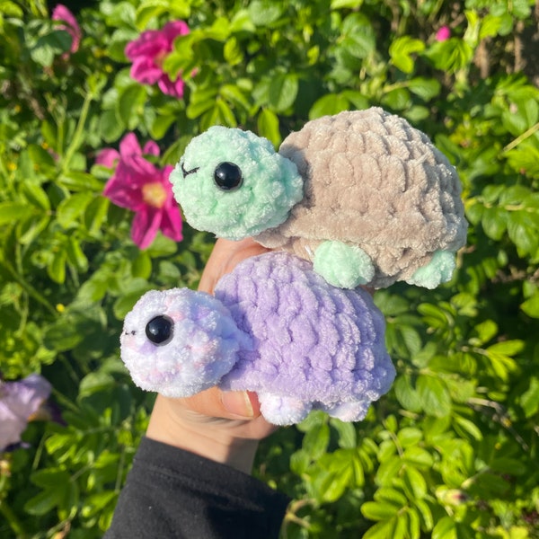 Mini peluche tortue au crochet, peluche tortue Amigurumi - sur mesure - cadeau tortue fait main