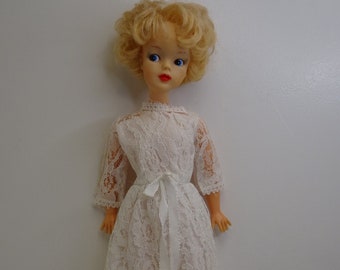 Vintage Marilyn Sindy/Tammy clone doll Made in Hong Kong. 1960/70s. read description below.