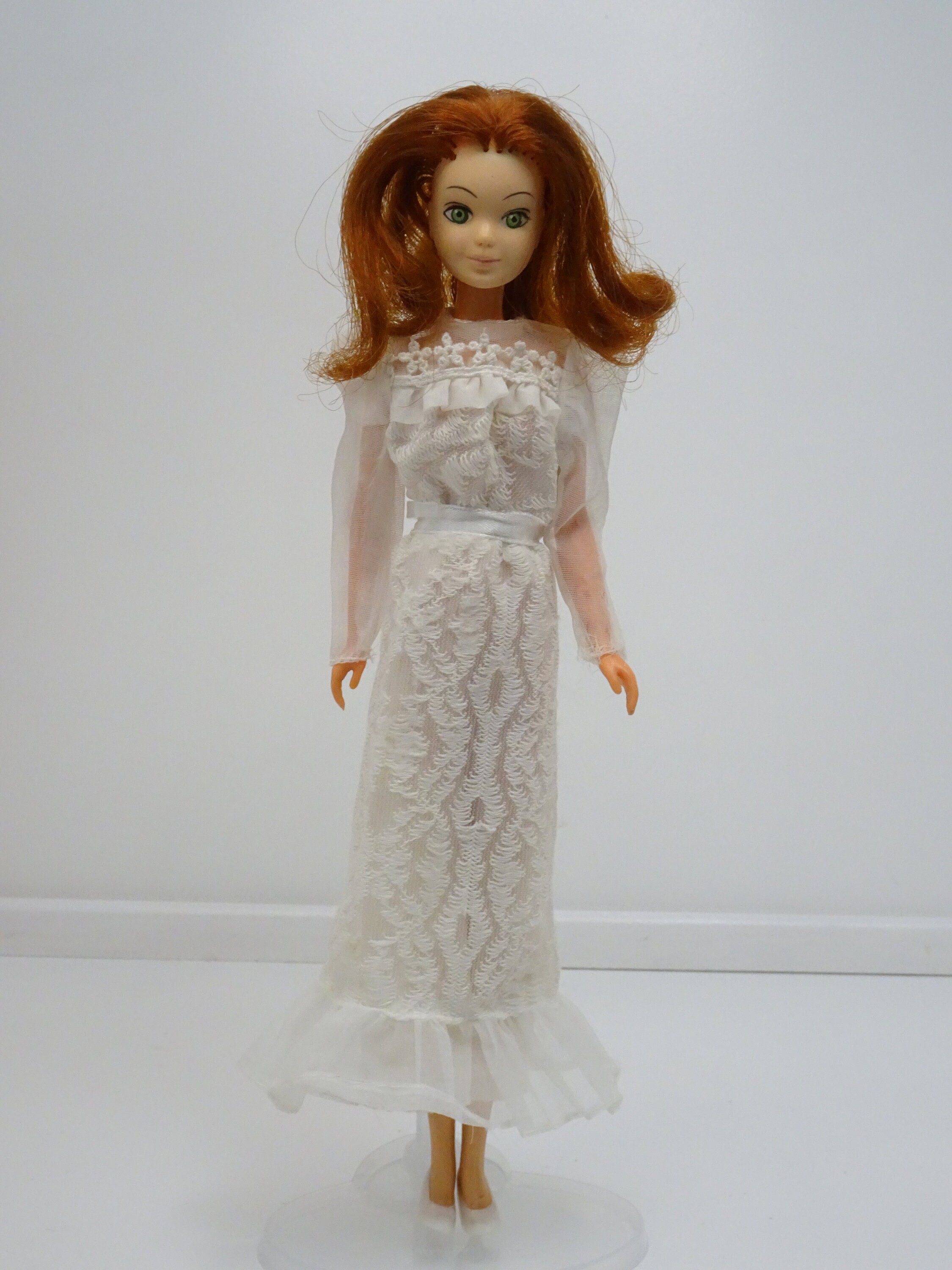Bendy leg barbie sale