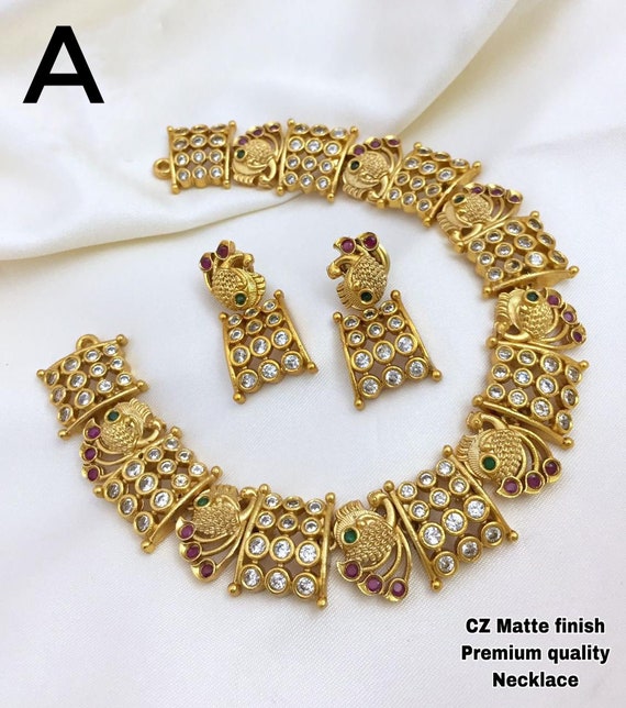 Ensemble De Collier Indien En Plaqué Or 22k - Rouge Et Zircones - Fait Main, Festival