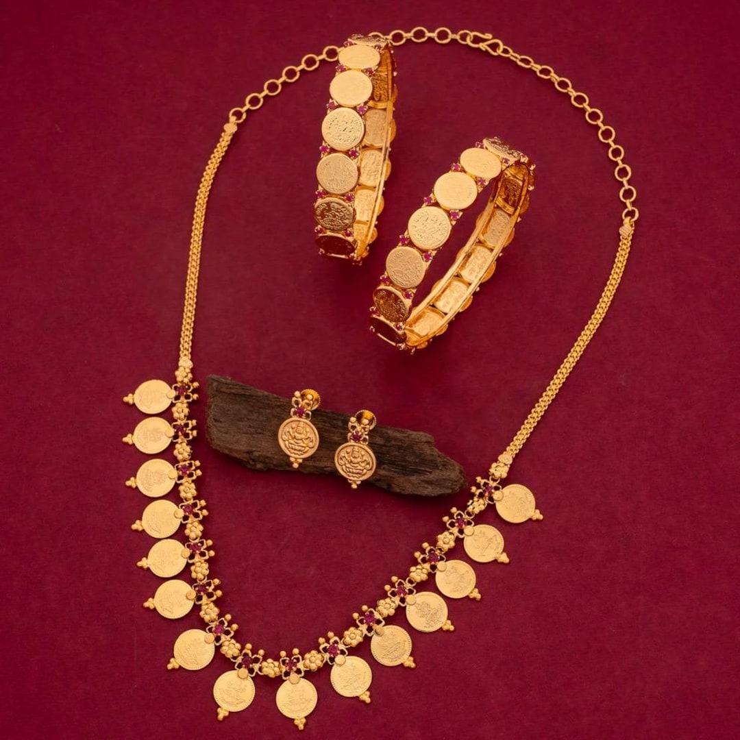 Lakshmi Kasu Mala Jewelry Set | Temple Coin Necklace With Bangles ...
